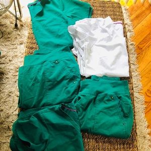 Healing hands purple label scrub set Lot L